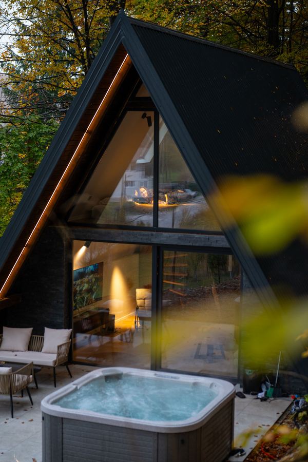 Continental Cabin and the autumn forest around it
